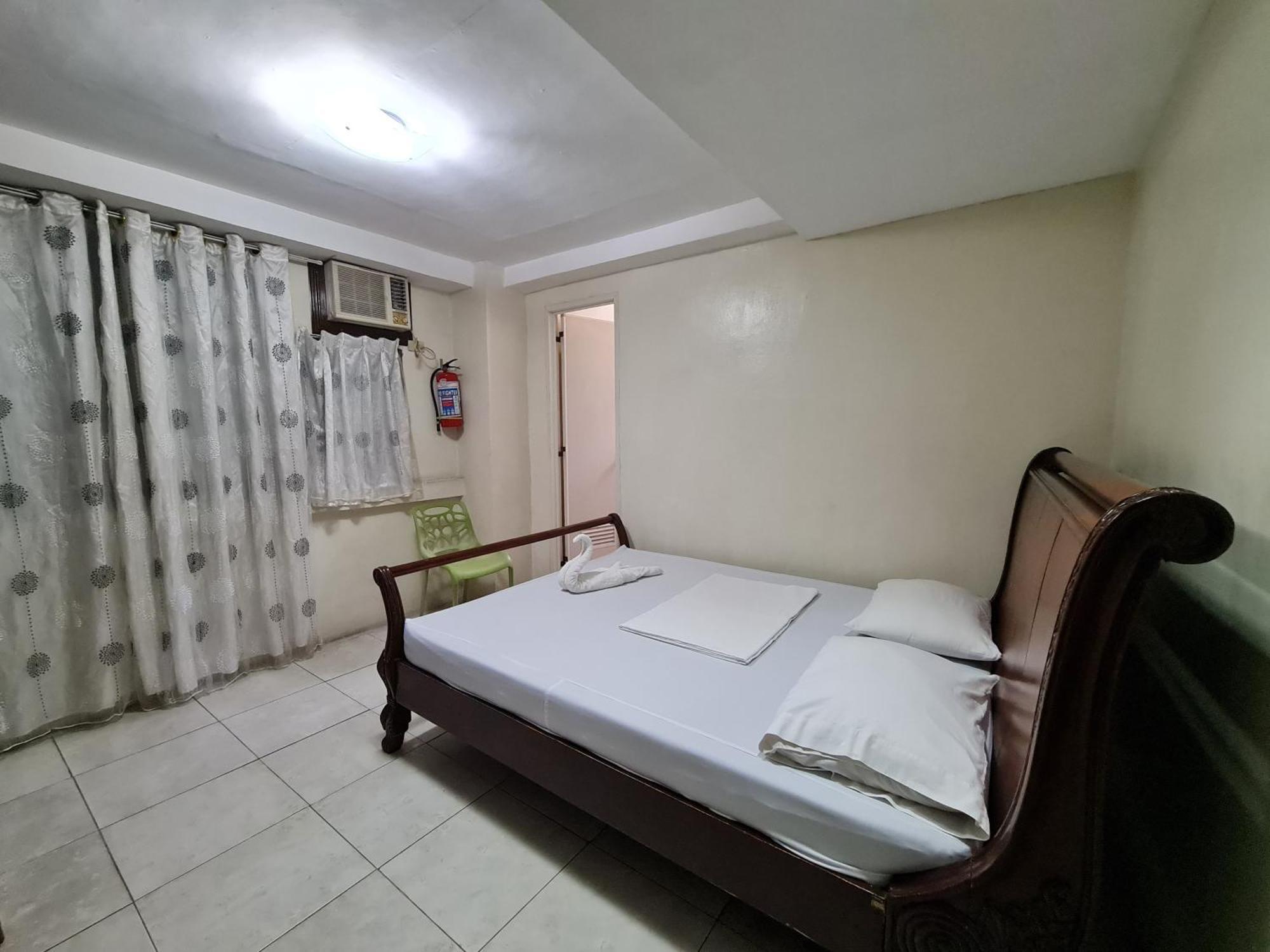 Goland Pension House & Dormitory By Sms Hospitality Cebu Esterno foto