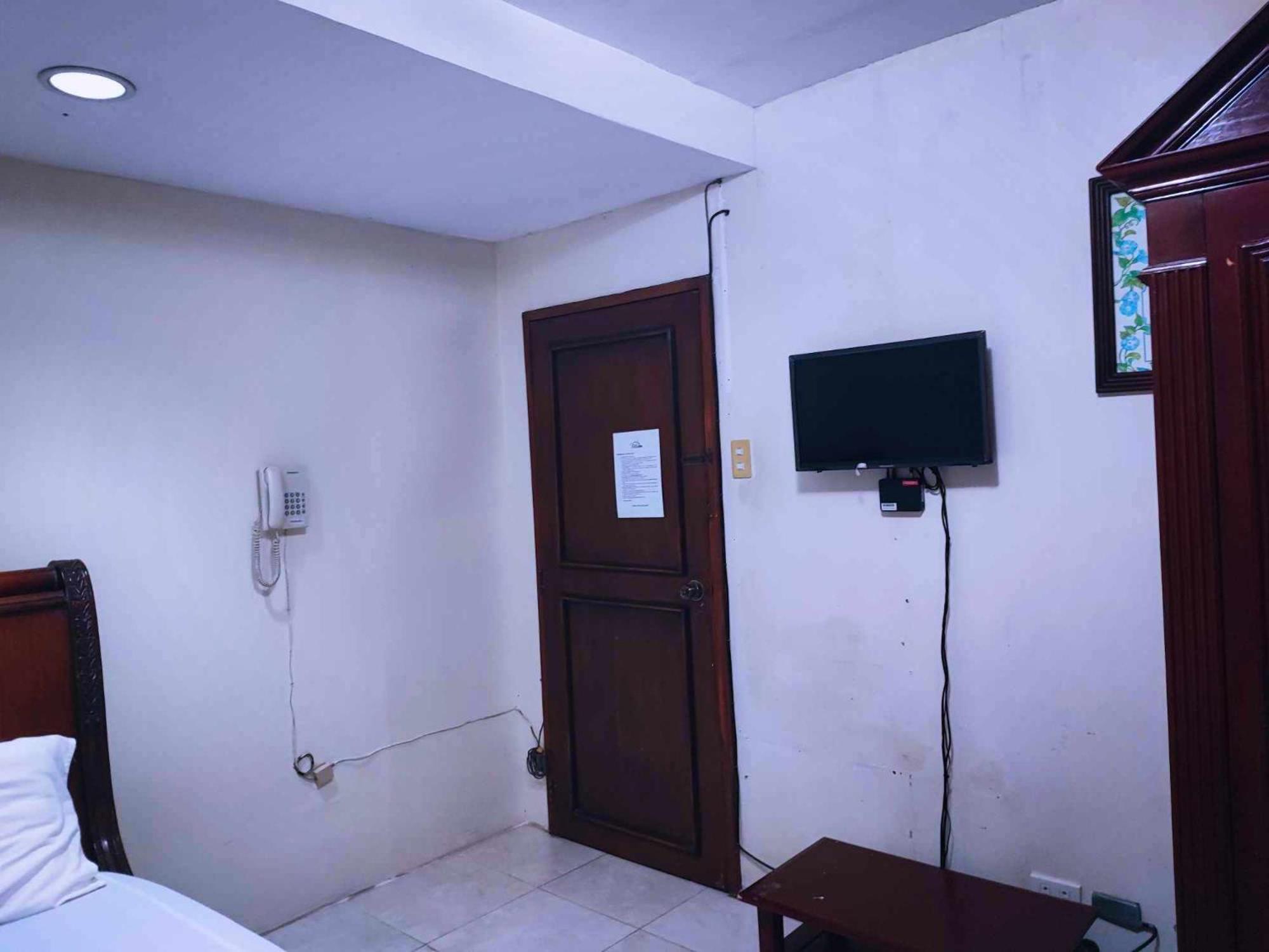 Goland Pension House & Dormitory By Sms Hospitality Cebu Esterno foto
